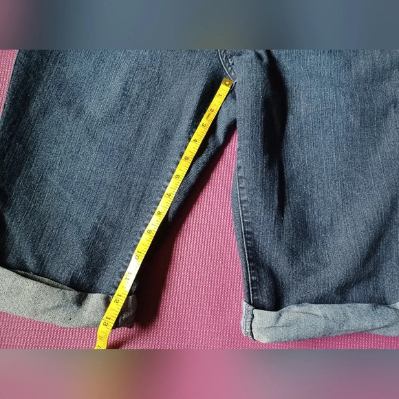 A La Bonita Capri Jeans - Picture 5 of 7